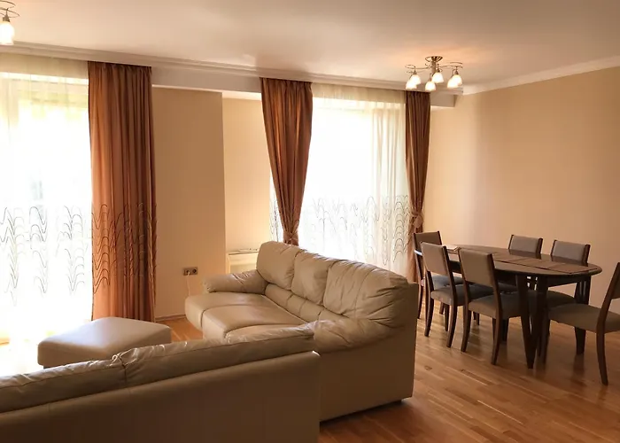 Apartcomplex Splendid 아파트호텔 산콘스탄틴앤헬레나