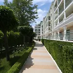 Apartcomplex Splendid 3*