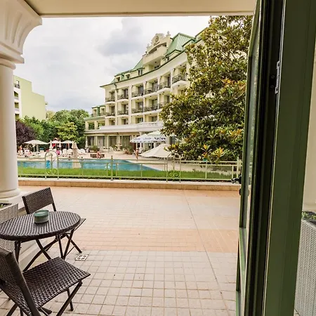 Apartcomplex Splendid 3* Sveti Konstantin