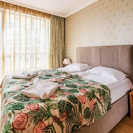 Apartcomplex Splendid 3* Sveti Konstantin