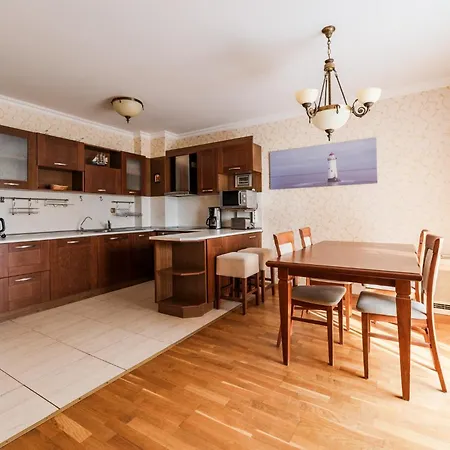 Apartcomplex Splendid 3* Saints Constantine and Helena