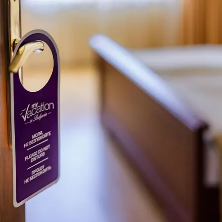 Apartcomplex Splendid 3* Saints Constantine and Helena