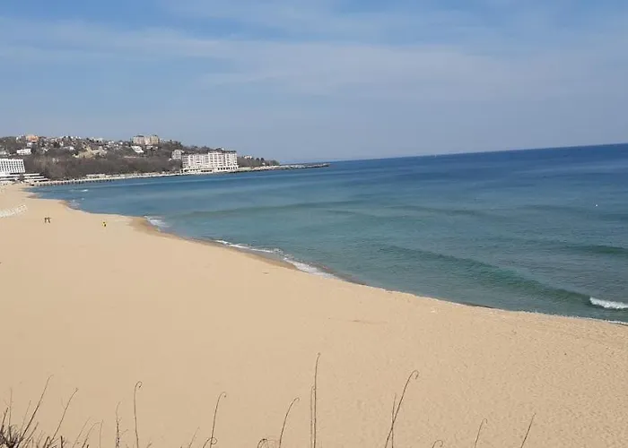 Apartcomplex Splendid Appart hôtel St Constantin et Helena